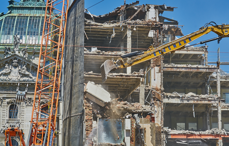 04.07.2019 - Abriss des Spiegelzimmer im Königshof München