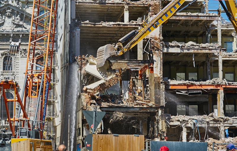04.07.2019 - Abriss des Spiegelzimmer im Königshof München
