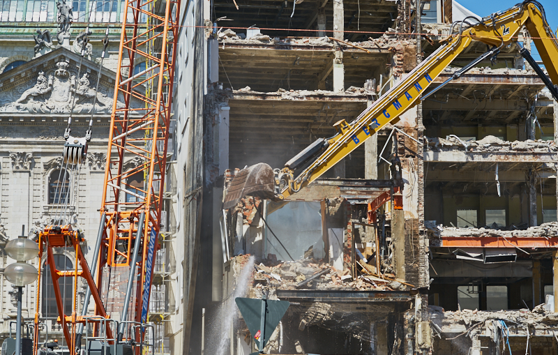 04.07.2019 - Abriss des Spiegelzimmer im Königshof München