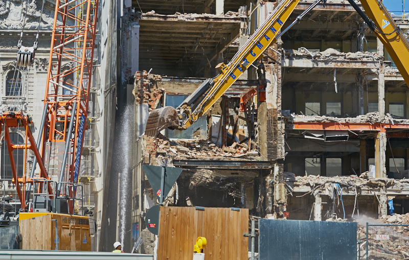 04.07.2019 - Abriss des Spiegelzimmer im Königshof München