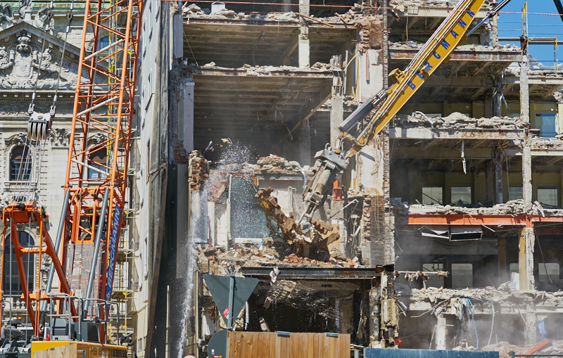 04.07.2019 - Abriss des Spiegelzimmer im Königshof München