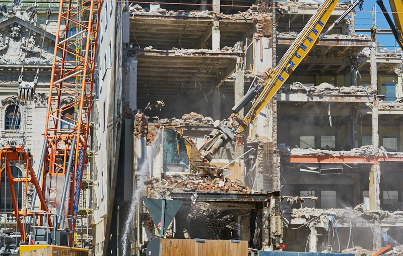 04.07.2019 - Abriss des Spiegelzimmer im Königshof München
