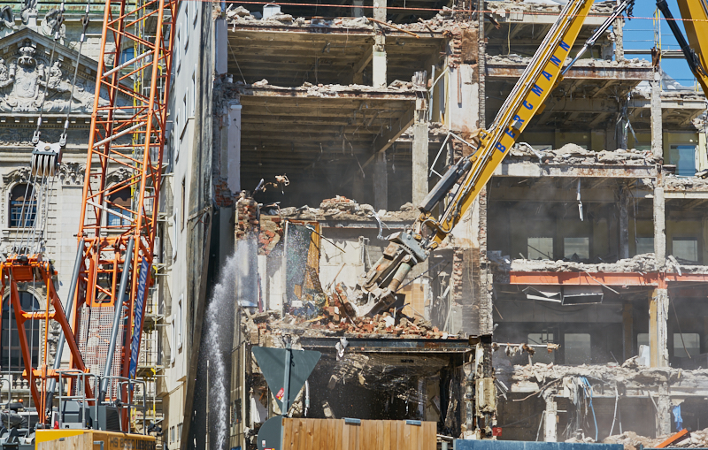 04.07.2019 - Abriss des Spiegelzimmer im Königshof München