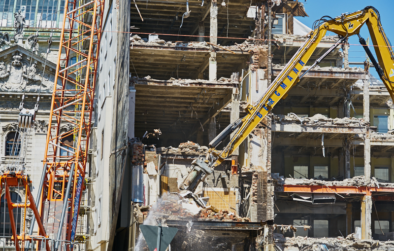 04.07.2019 - Abriss des Spiegelzimmer im Königshof München