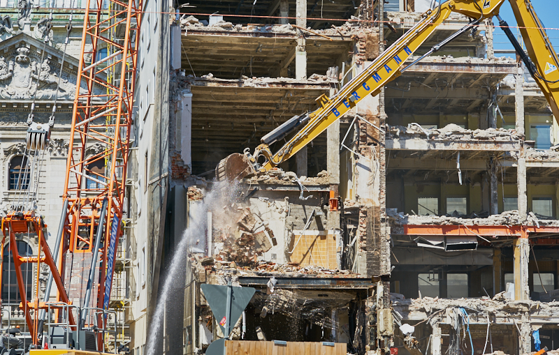 04.07.2019 - Abriss des Spiegelzimmer im Königshof München