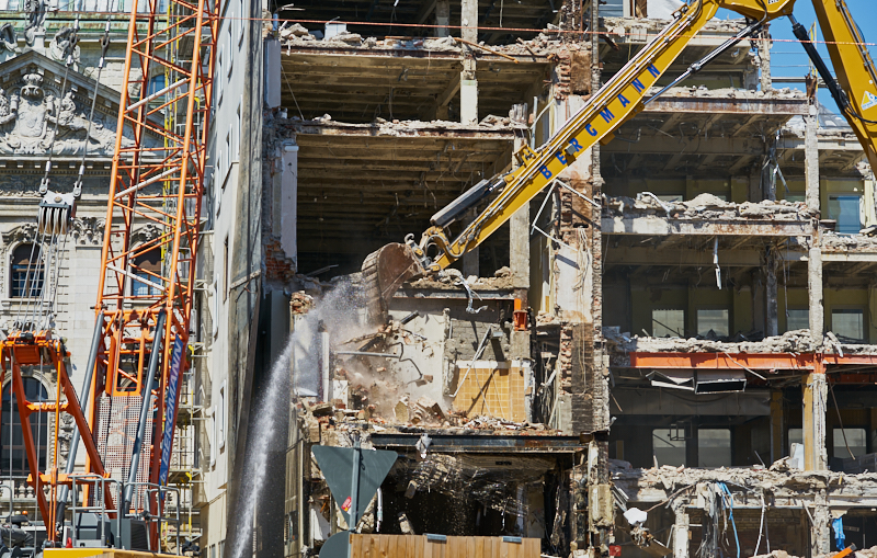 04.07.2019 - Abriss des Spiegelzimmer im Königshof München