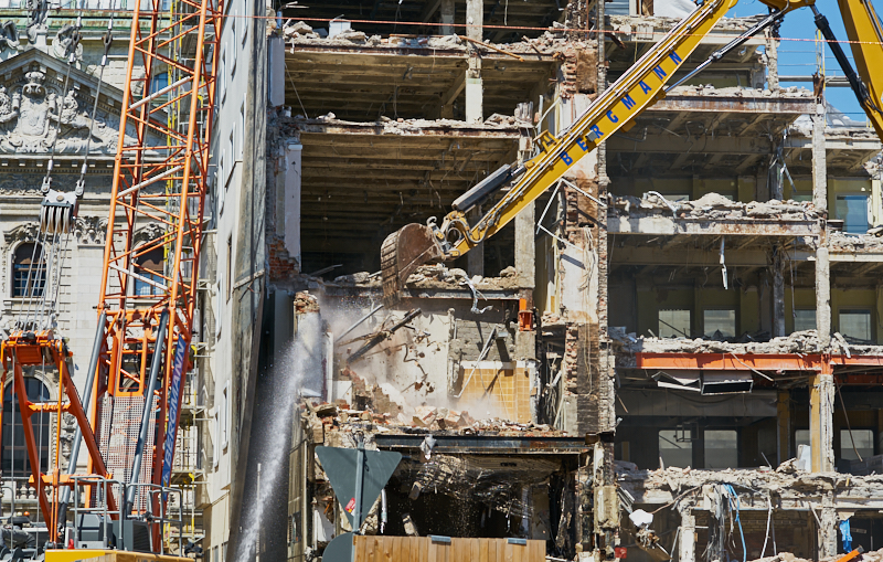 04.07.2019 - Abriss des Spiegelzimmer im Königshof München