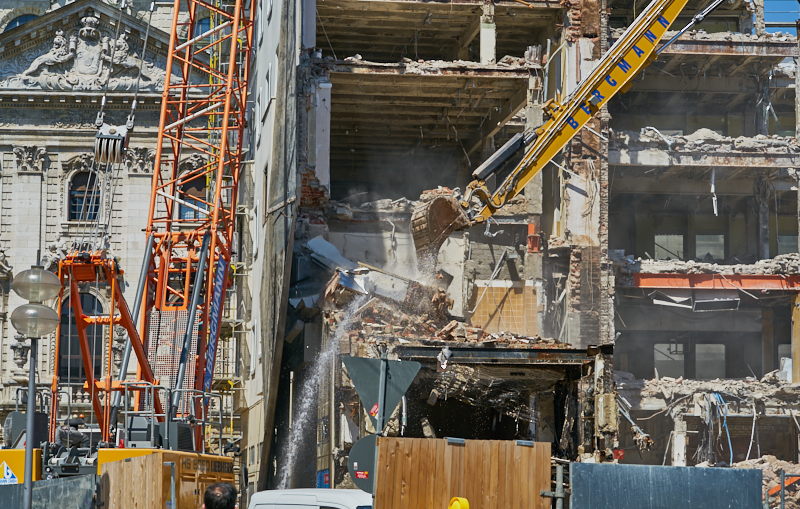 04.07.2019 - Abriss des Spiegelzimmer im Königshof München