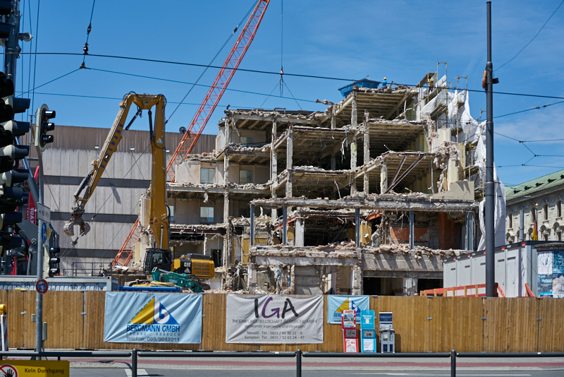 05.07.2019 - Auch auf dem obersten Stockwerk wird gearbeitet