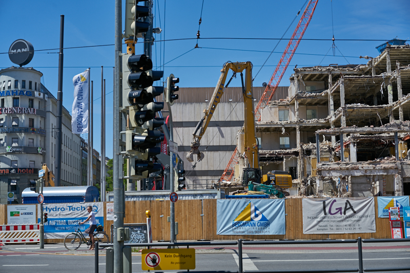 05.07.2019 - Auch auf dem obersten Stockwerk wird gearbeitet