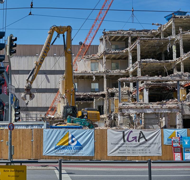 05.07.2019 - Auch auf dem obersten Stockwerk wird gearbeitet