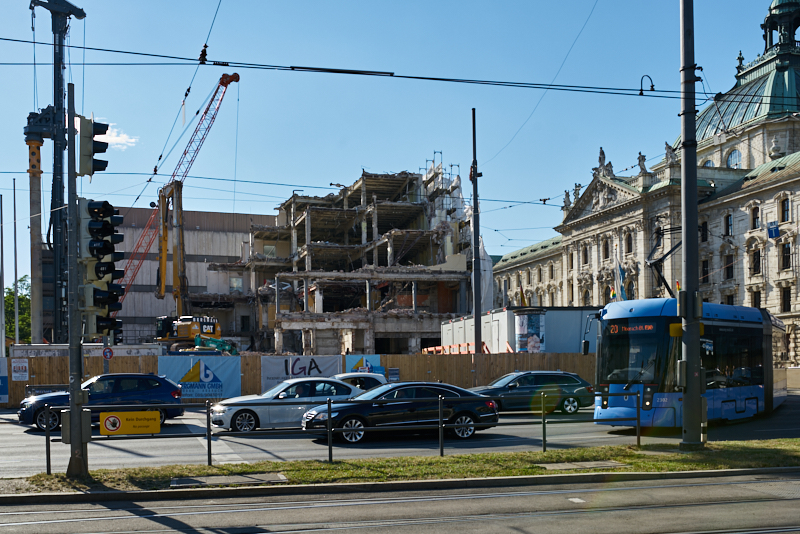 05.07.2019 - Auch auf dem obersten Stockwerk wird gearbeitet