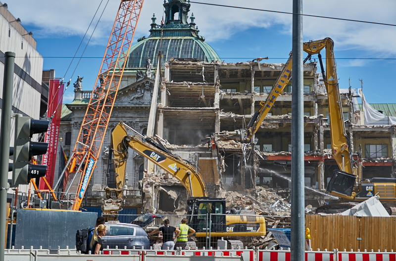 06.07.2019 - Der Abriss des Hotel Königshof