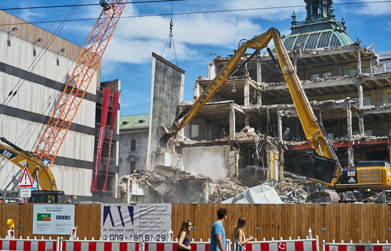 06.07.2019 - Der Abriss des Hotel Königshof