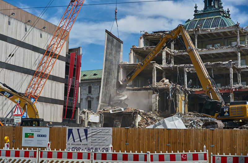 06.07.2019 - Der Abriss des Hotel Königshof
