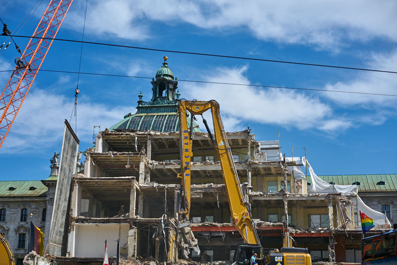 06.07.2019 - Der Abriss des Hotel Königshof