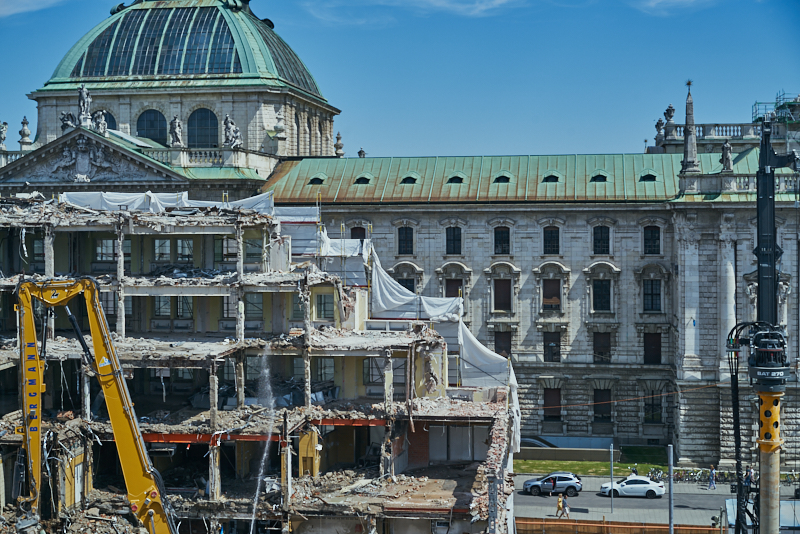 06.07.2019 - Der Abriss des Hotel Königshof