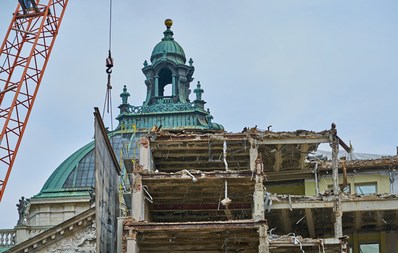 08.07.2019 - Neue Woche beim Abriss des Königshof München