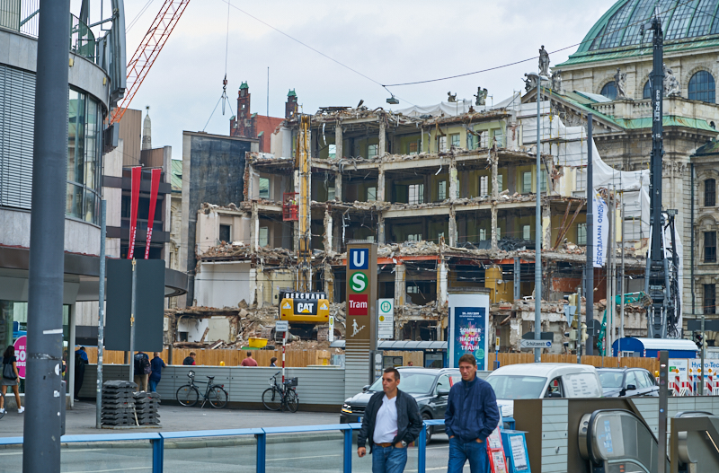 08.07.2019 - Neue Woche beim Abriss des Königshof München