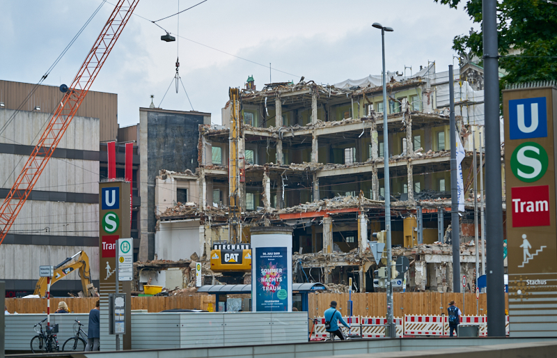 08.07.2019 - Neue Woche beim Abriss des Königshof München