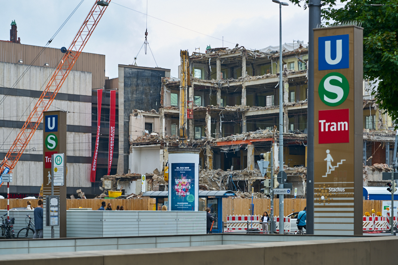 08.07.2019 - Neue Woche beim Abriss des Königshof München