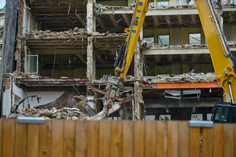 08.07.2019 - Neue Woche beim Abriss des Königshof München