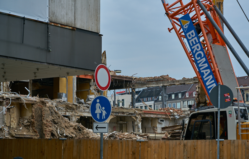 08.07.2019 - Neue Woche beim Abriss des Königshof München