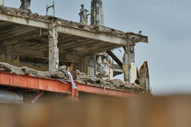 13.07.2019 - Abrissbaustelle Hotel Königshof München am Regensamstag