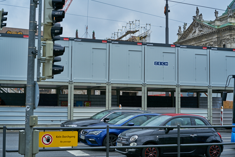 13.07.2019 - Abrissbaustelle Hotel Königshof München am Regensamstag
