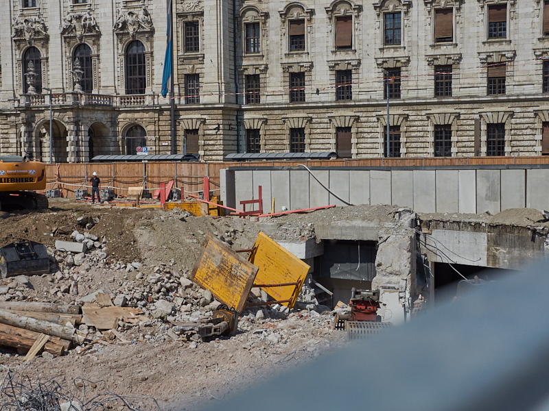 28.08.2019 - Hotel Köbigshof in München. Die Baustelle