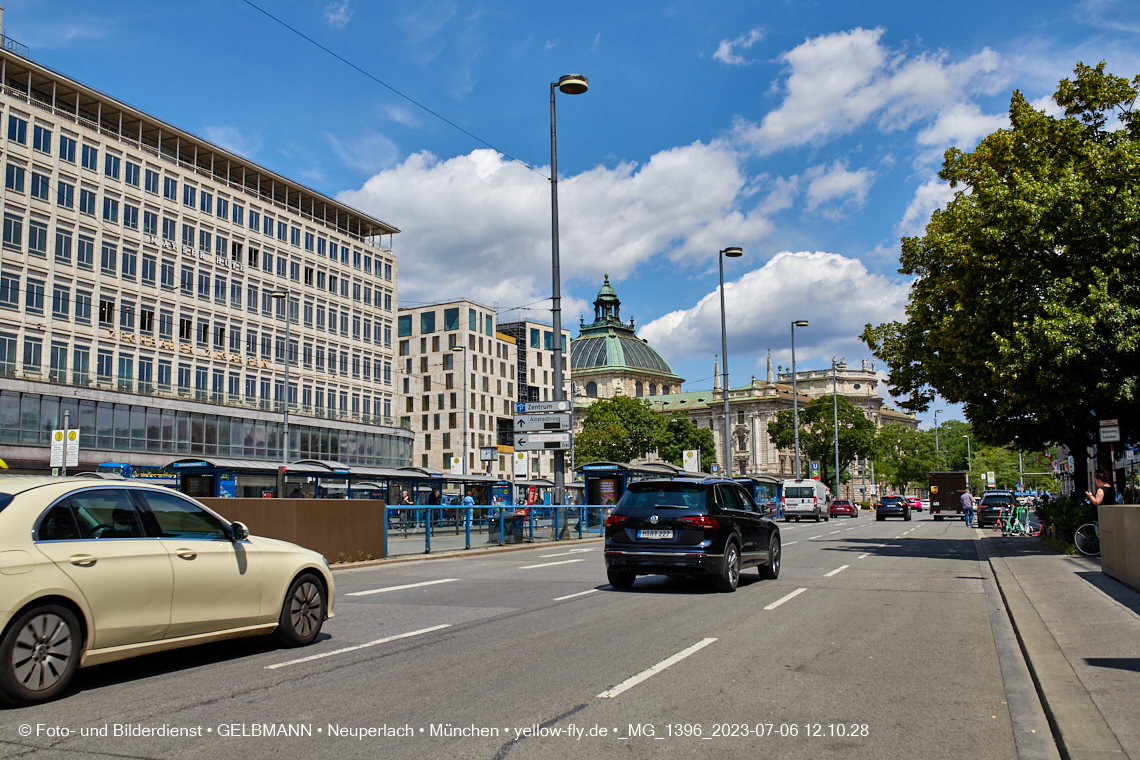 06.07.2023 - das Luxushotel Königshof verliert sein Gerüst