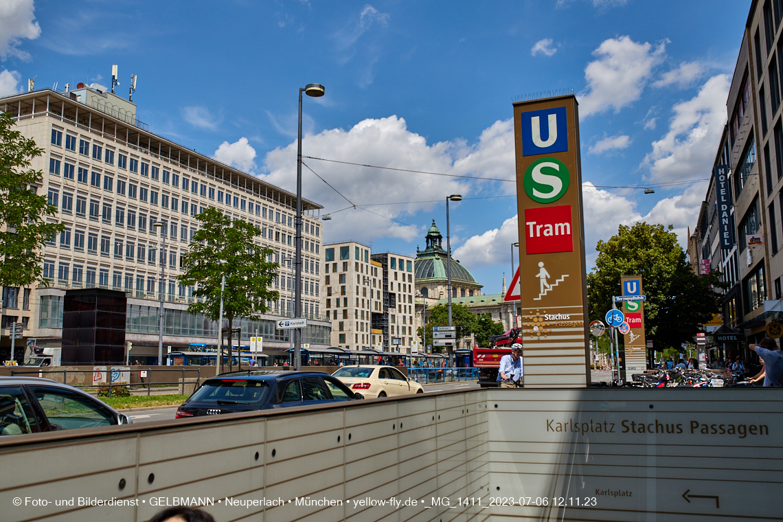 06.07.2023 - das Luxushotel Königshof verliert sein Gerüst