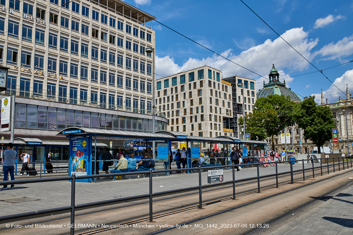 06.07.2023 - das Luxushotel Königshof verliert sein Gerüst