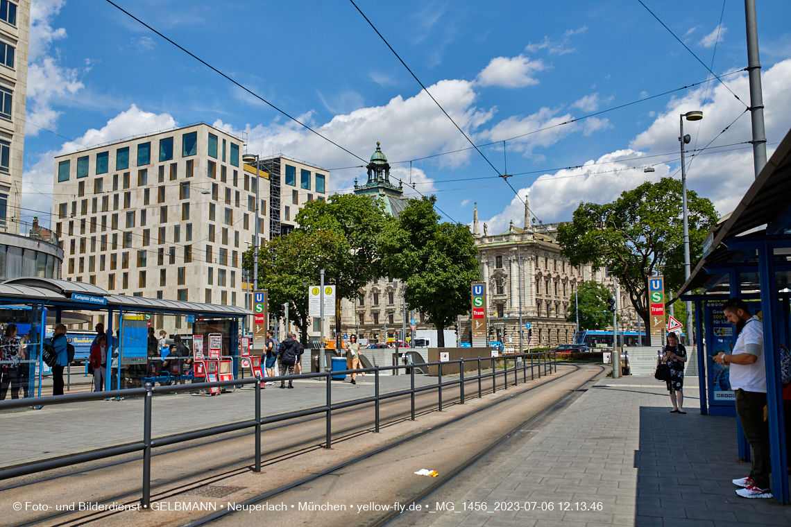 06.07.2023 - das Luxushotel Königshof verliert sein Gerüst