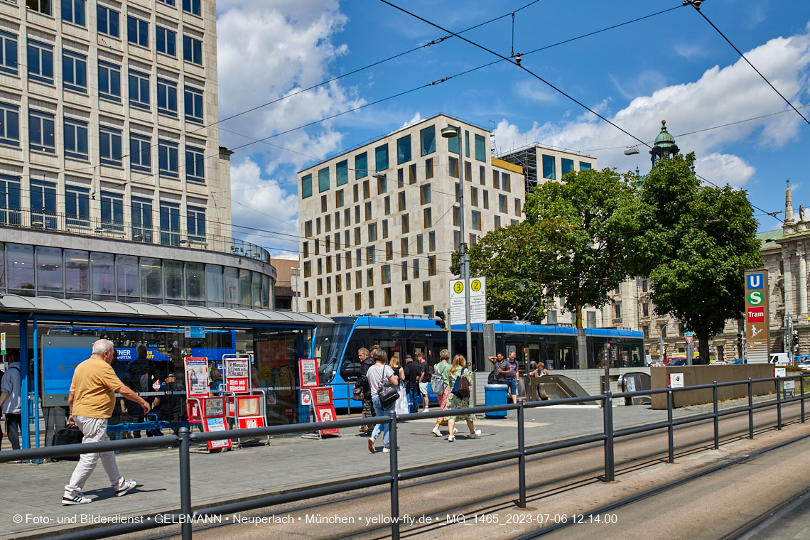 06.07.2023 - das Luxushotel Königshof verliert sein Gerüst