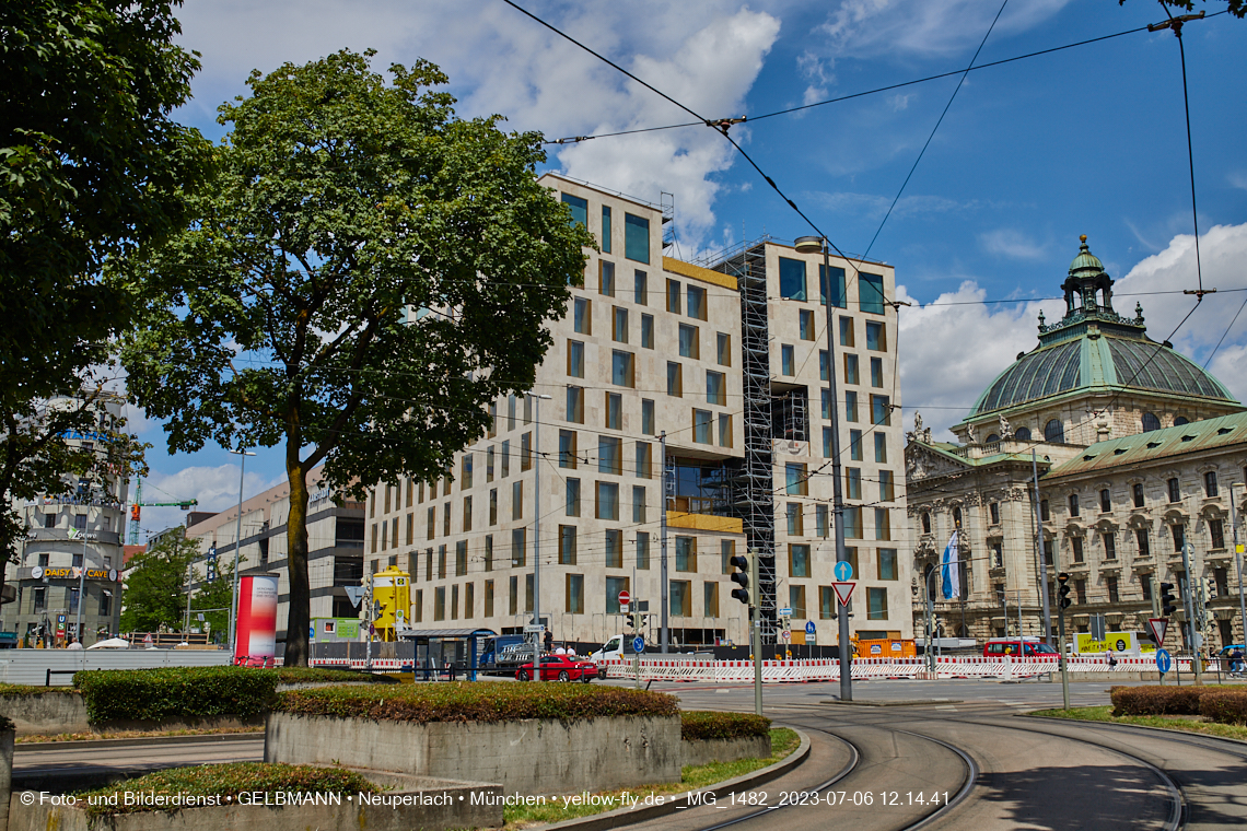 06.07.2023 - das Luxushotel Königshof verliert sein Gerüst