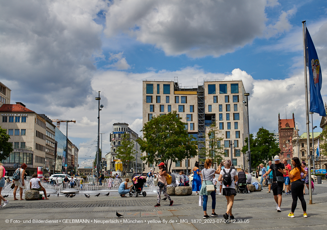 06.07.2023 - das Luxushotel Königshof verliert sein Gerüst