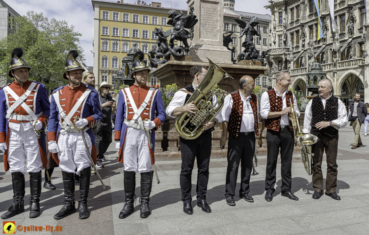 weisswurst-parade-im-donisl-und-marienplatz_Photographed-by-Gelbmann__MG_3723.jpg