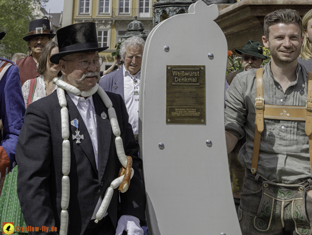 weisswurst-parade-im-donisl-und-marienplatz_Photographed-by-Gelbmann__MG_3815.jpg