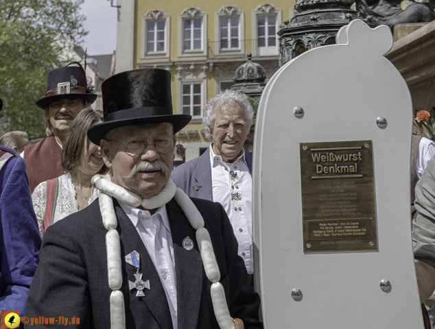 weisswurst-parade-im-donisl-und-marienplatz_Photographed-by-Gelbmann__MG_3821.jpg