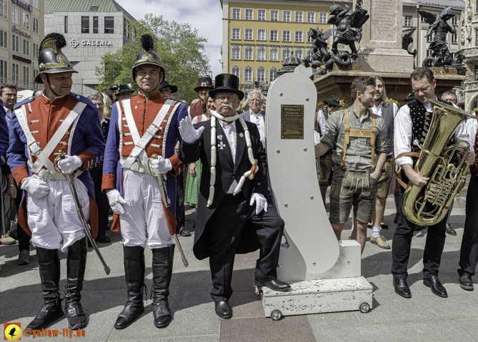 weisswurst-parade-im-donisl-und-marienplatz_Photographed-by-Gelbmann__MG_3827.jpg