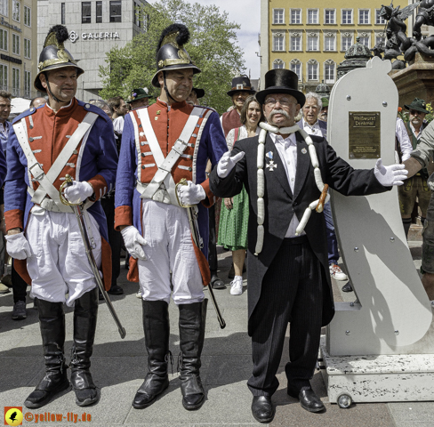 weisswurst-parade-im-donisl-und-marienplatz_Photographed-by-Gelbmann__MG_3835.jpg