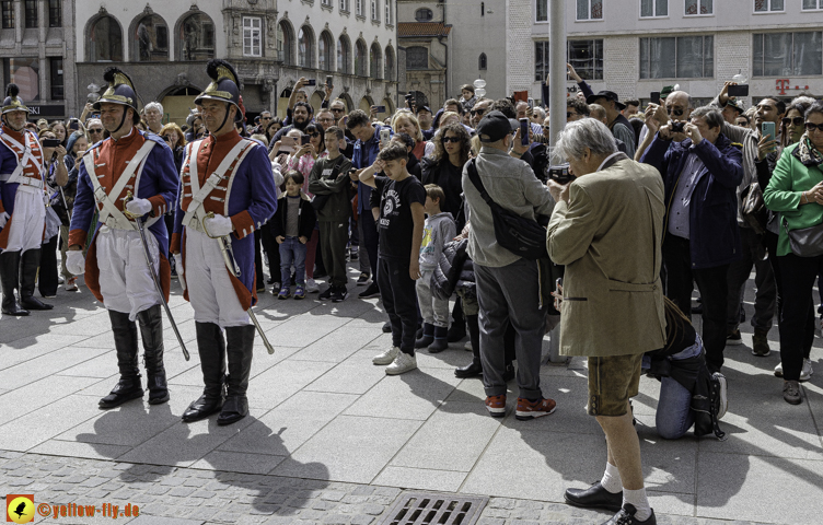weisswurst-parade-im-donisl-und-marienplatz_Photographed-by-Gelbmann__MG_3928.jpg