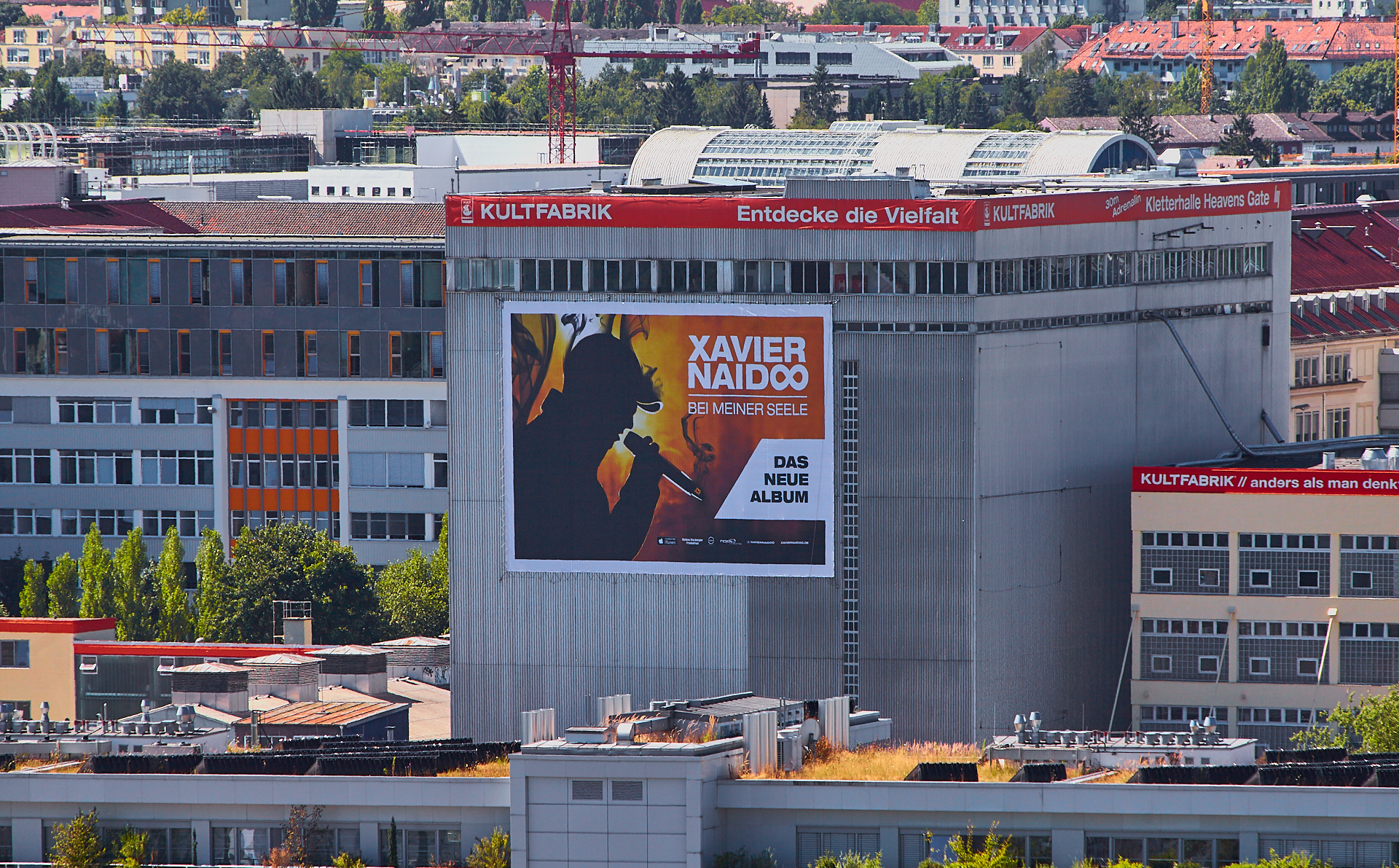01.08.2013 - Werbeplakat an der Kultfabrik 