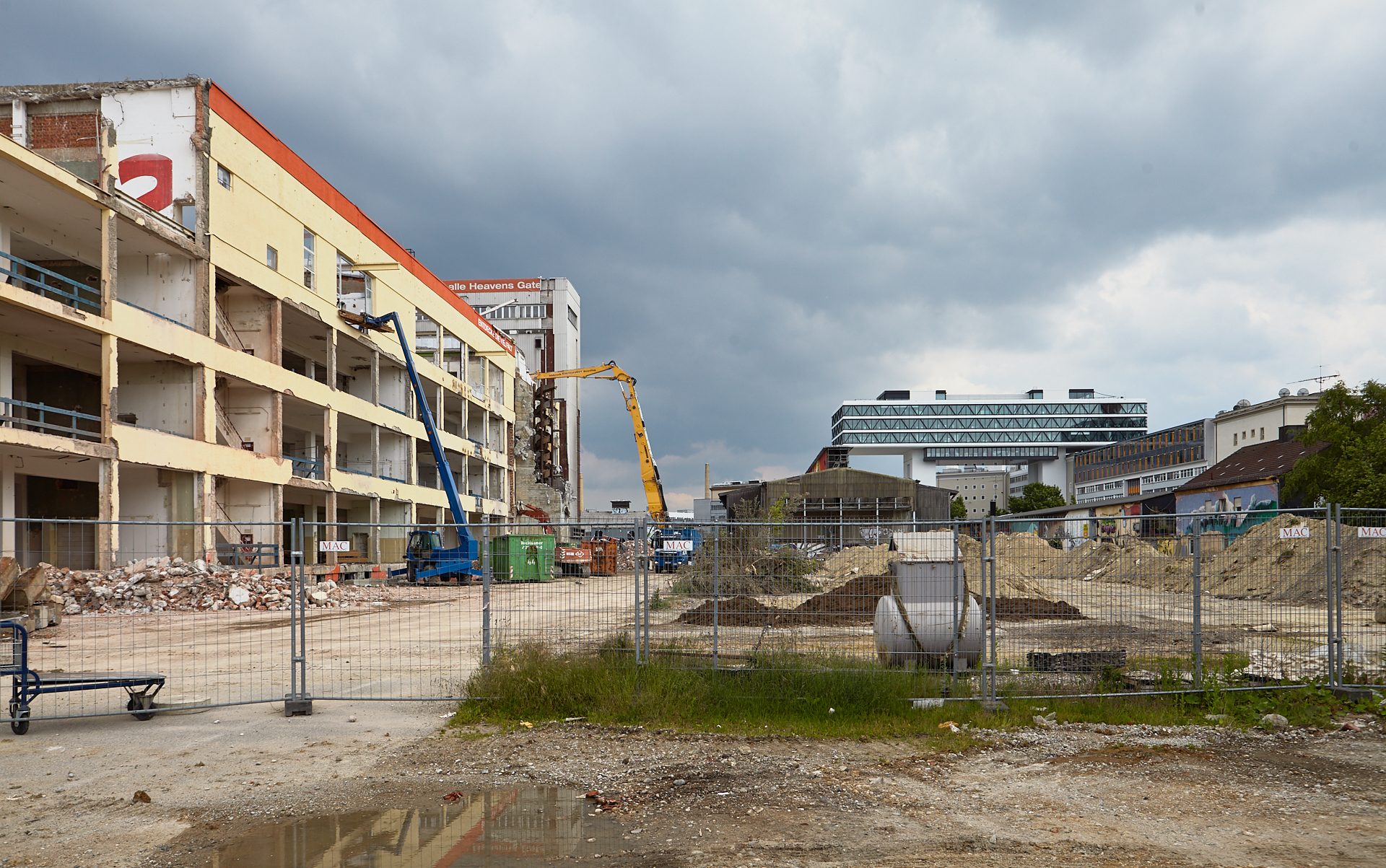 03.06.2014 - Baustelle in der Kultfabrik, dem zukünftgen WERKSVIERTEL MITTE