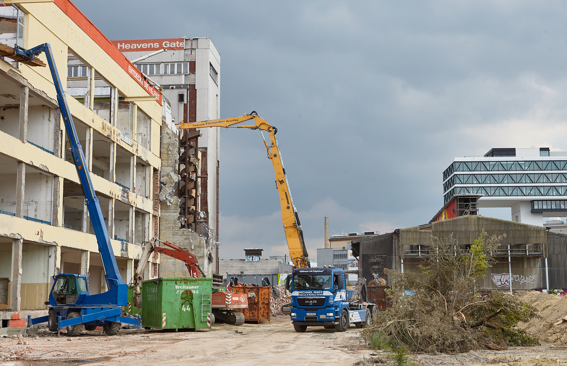 03.06.2014 - Baustelle in der Kultfabrik, dem zukünftgen WERKSVIERTEL MITTE