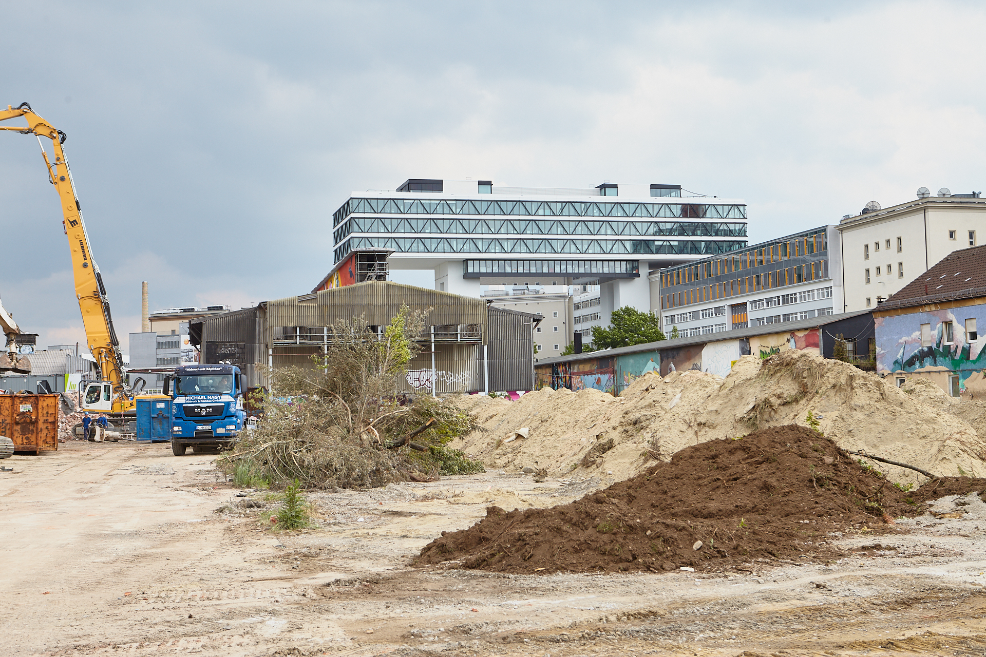 03.06.2014 - Baustelle in der Kultfabrik, dem zukünftgen WERKSVIERTEL MITTE