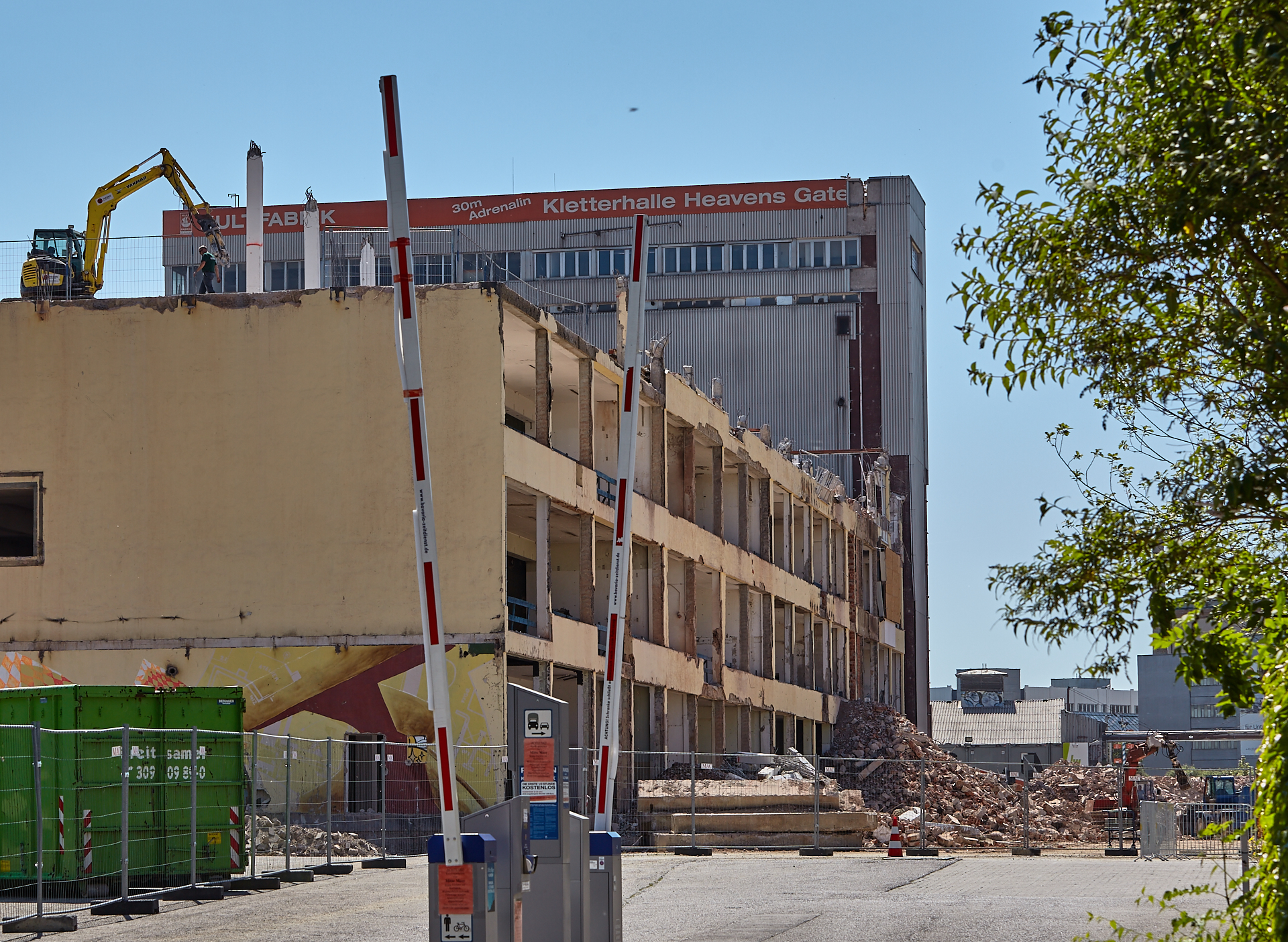 04.06.2014 - Die KULTFABRIK wird abgerissen
