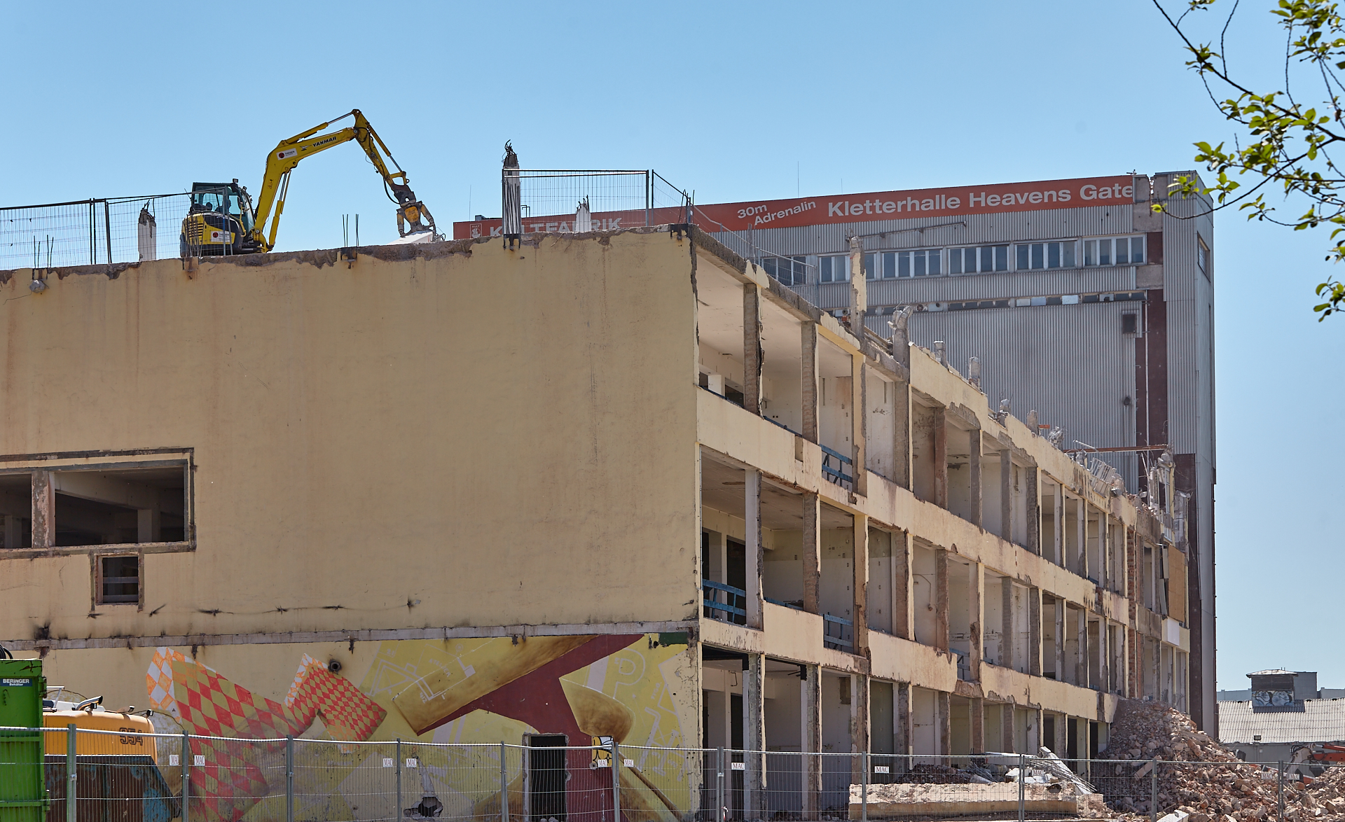 04.06.2014 - Die KULTFABRIK wird abgerissen