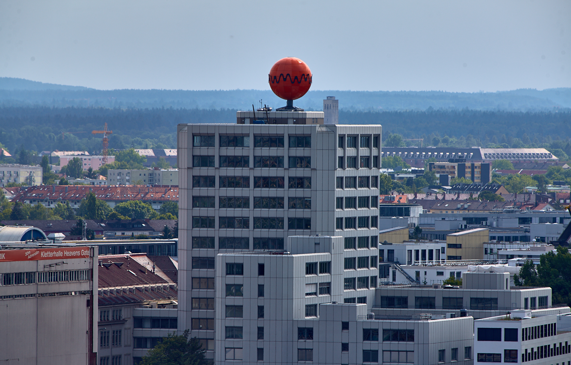 11.06.2014 - Dacharbeiten auf dem Werksgelände